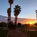 Aparthotel & Golf Port