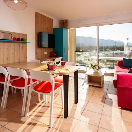 & Golf Port Aparthotel 3*