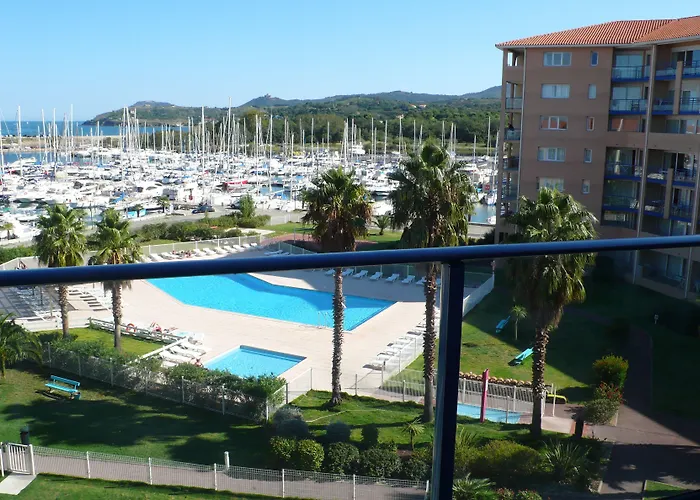 & Golf Port